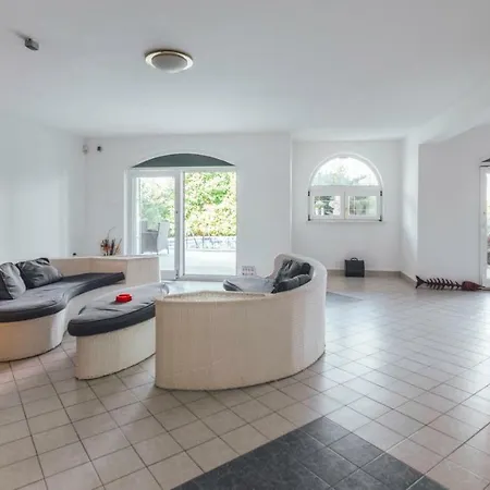 Villa The